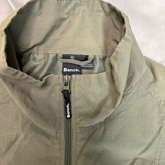 Bench Womens XL Olive Green Light Utility Zip Jacket | Minimalist Fall Staple - Picture 8 of 10